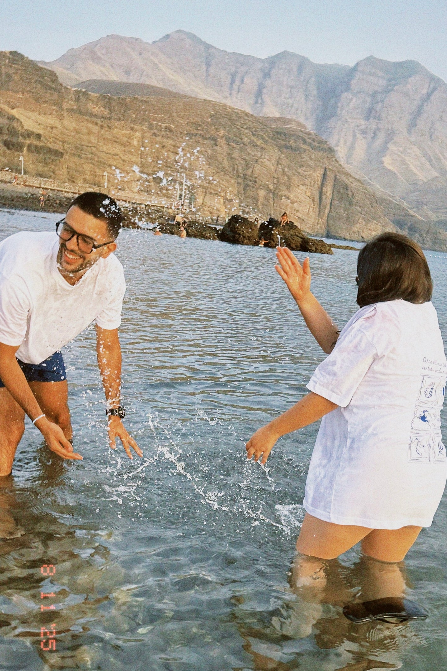 Camiseta Cerca del mar – Enralao Vibes
